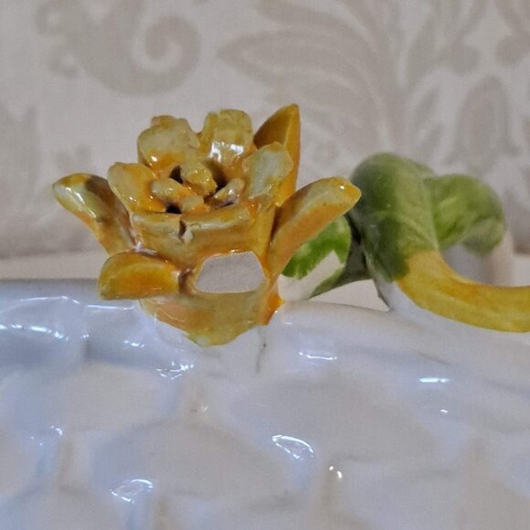 Studio Nova "Spring Garden" Round Handle Ceramic Basket with Daffodils - Picture 6 of 10
